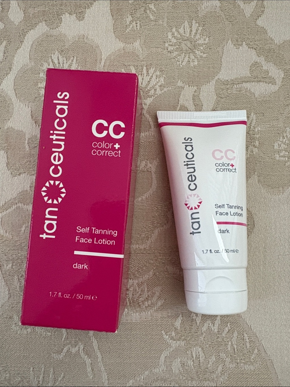 TanCeuticals CC Color + Correct Self Tanning Face Lotion – Dark (Pink)